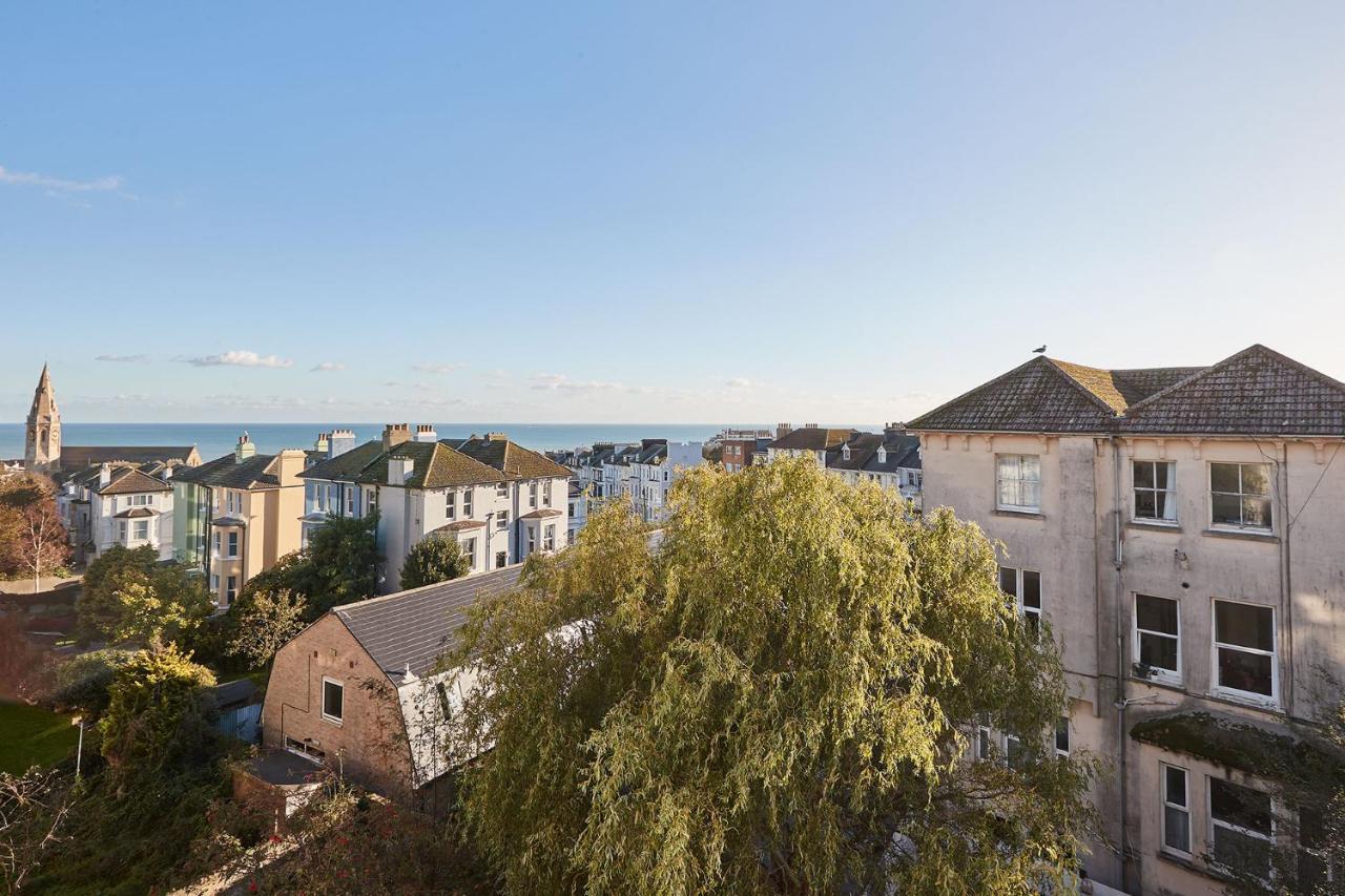 Gorgeous Sea View Apartment 5 Mins To The Beach St Leonards-on-Sea ภายนอก รูปภาพ