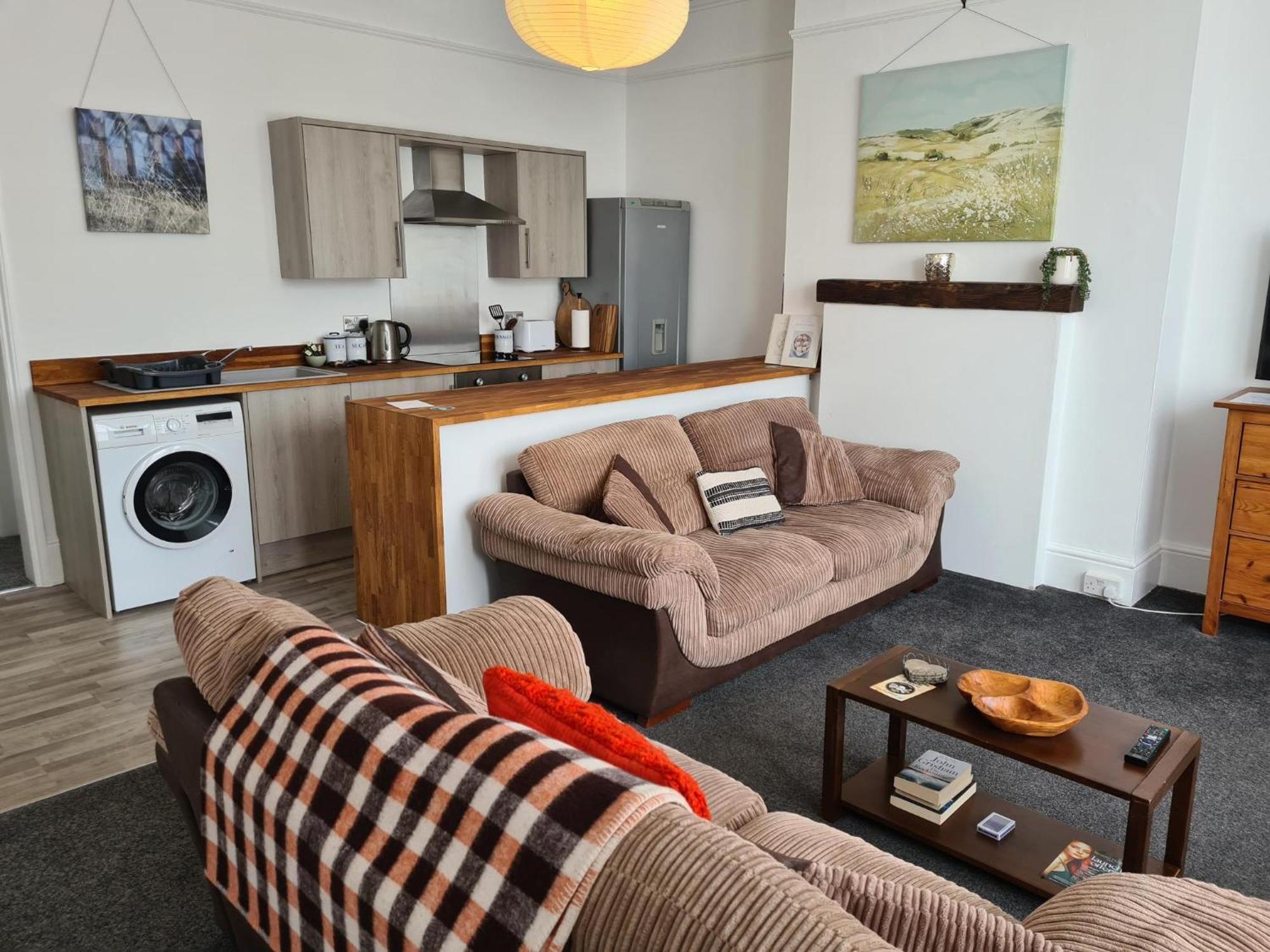 Gorgeous Sea View Apartment 5 Mins To The Beach St Leonards-on-Sea ภายนอก รูปภาพ